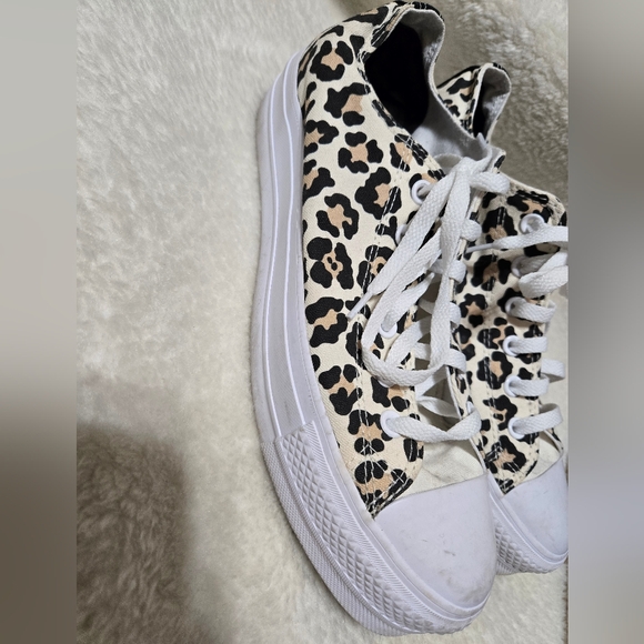 Converse All Star Chuck 70 Leopard Print White Cream Lace Up Shoes Size: 10.5 - Picture 12 of 13